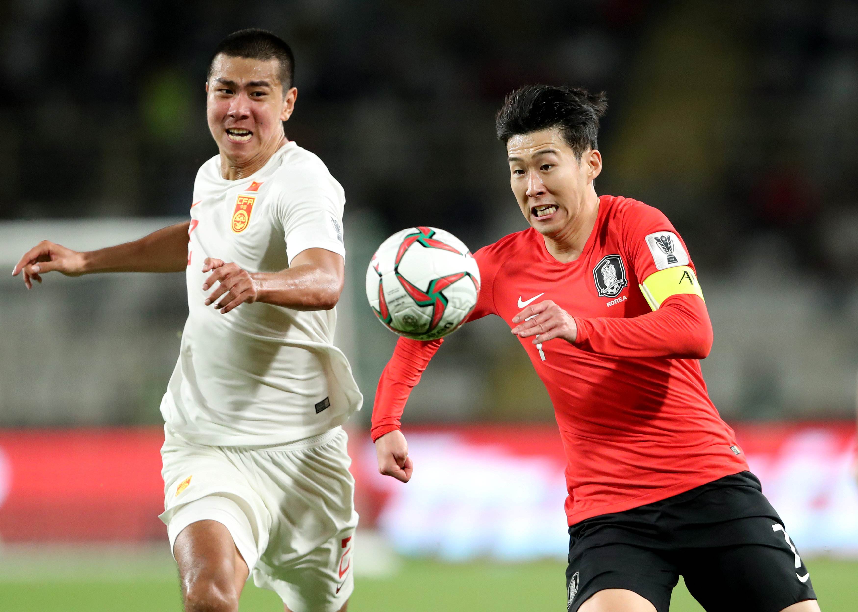 九游娱乐app-目标3-0！国足拒练兵，拿亚洲第三出气，首发11人浮现，CCTV5直播(国足530)