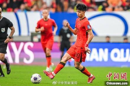 包含一场2-1绝杀，让中国队争冠起死回生，还送亚洲冠军2连败垫底出局的词条