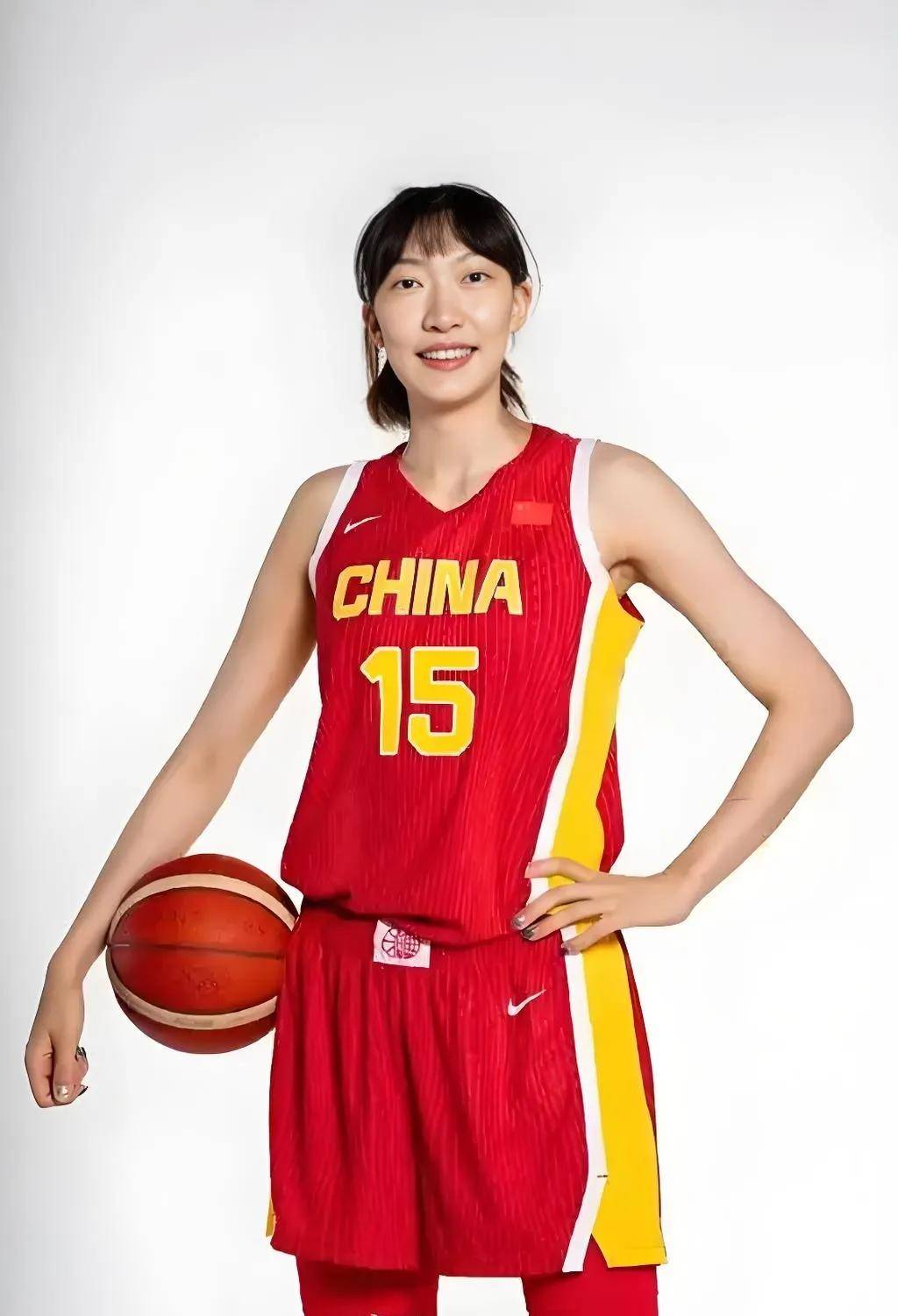 女篮亚洲杯-张子宇8中8韩旭18+12中国擒韩国2连胜(女篮亚洲杯中国对韩国比赛结果)