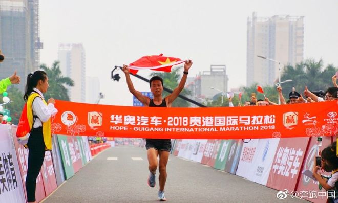 欧洲选手飘扬国旗，赛场无悬念！(军旗飘扬40全集完整版)